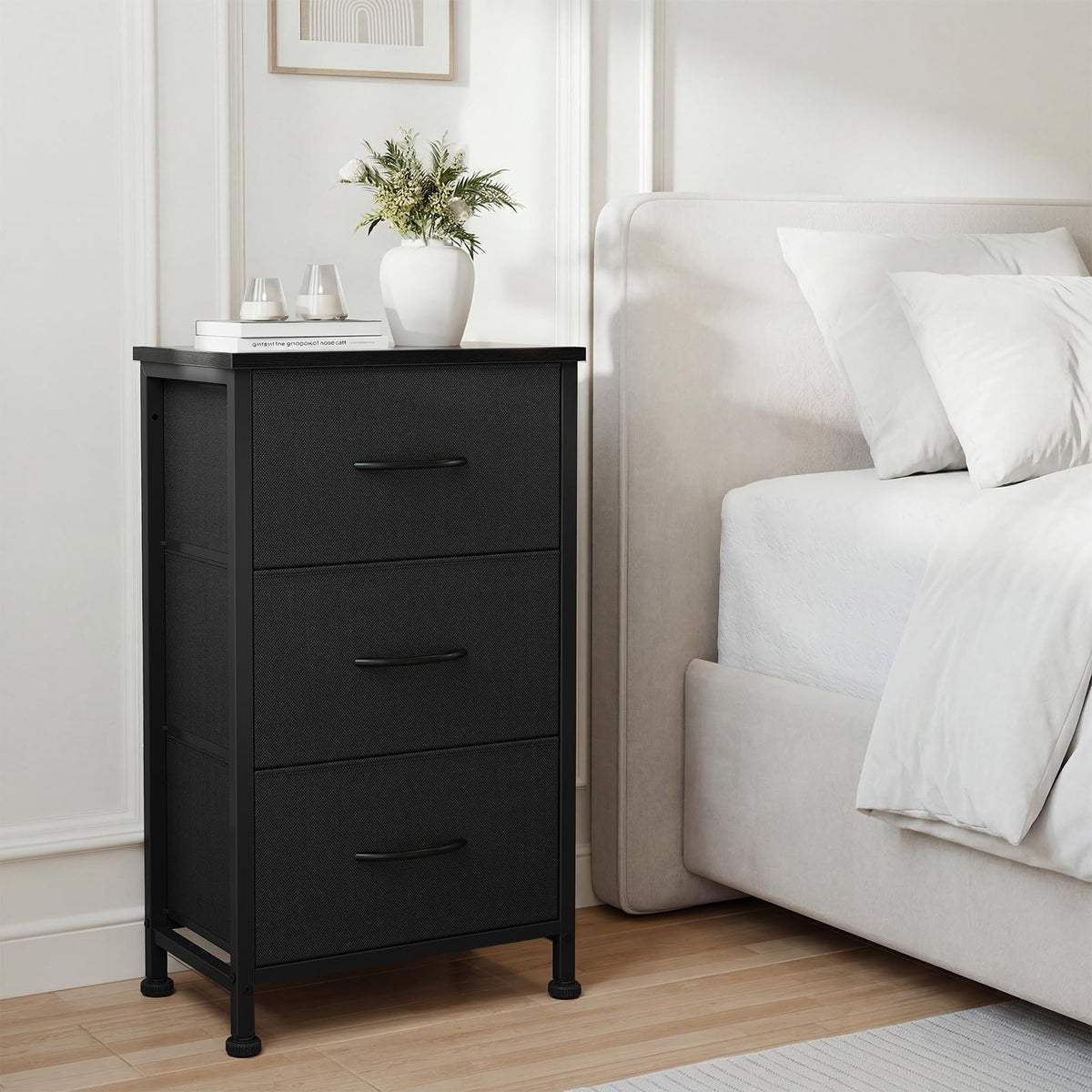 3 Drawer Nightstand E8916